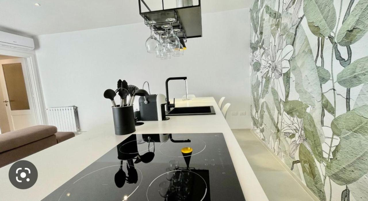 Nature Apartment Олбия Екстериор снимка