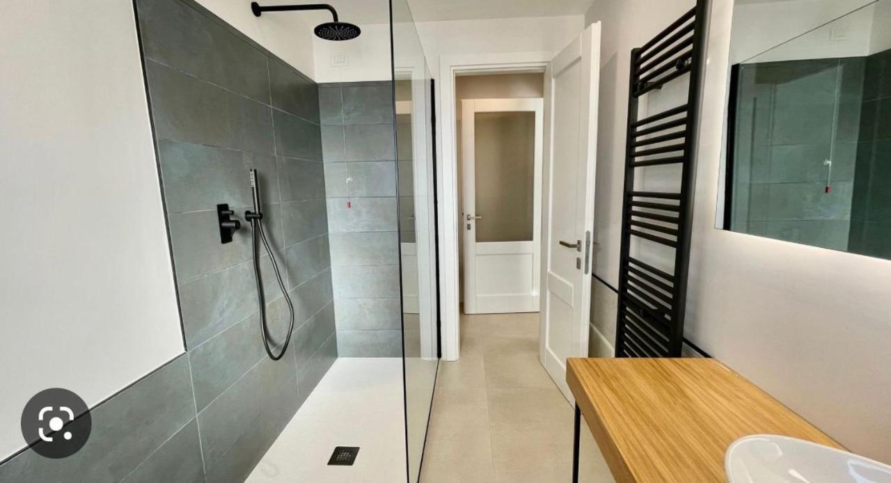 Nature Apartment Олбия Екстериор снимка